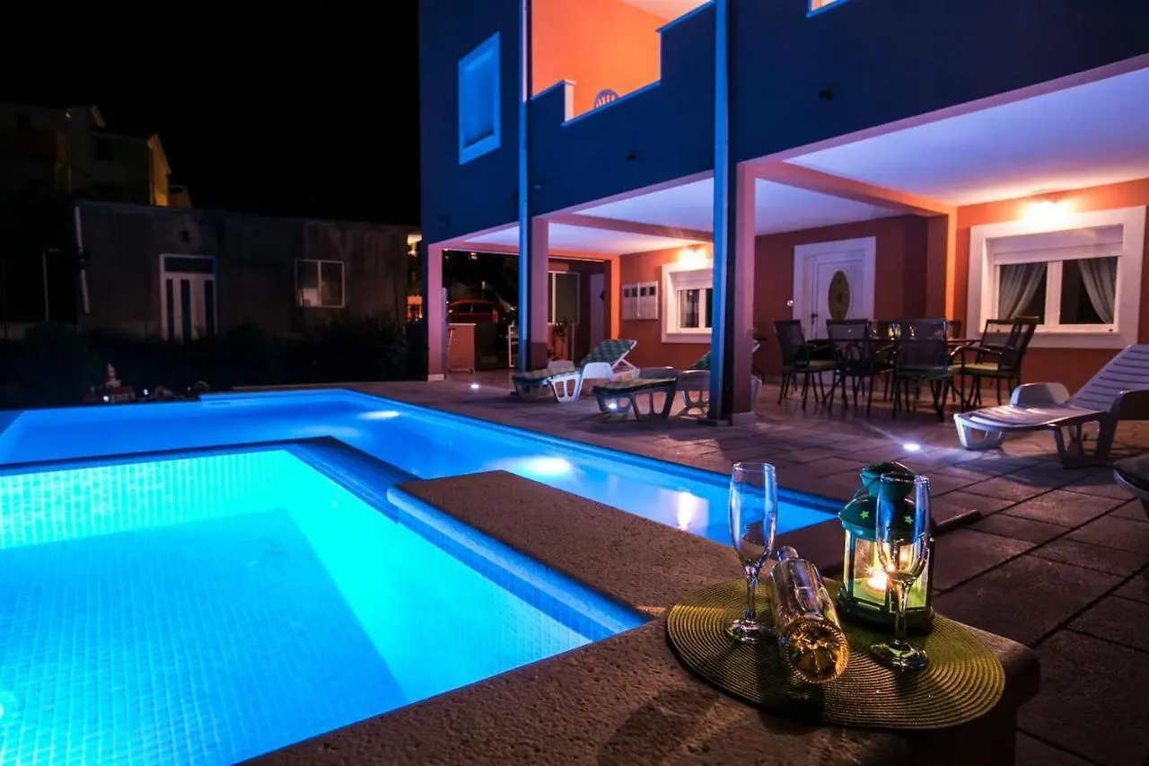 Apartman Rita With Pool Villa Kastela