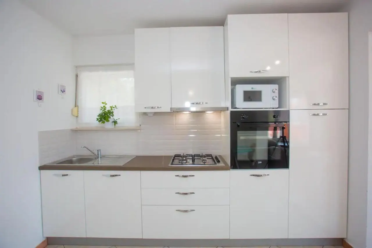 Apartman Rita With Pool 0*, Kastela