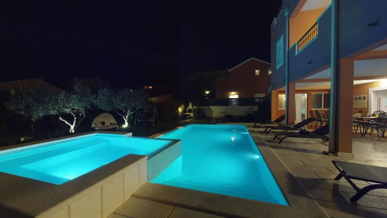 Villa Apartman Rita With Pool