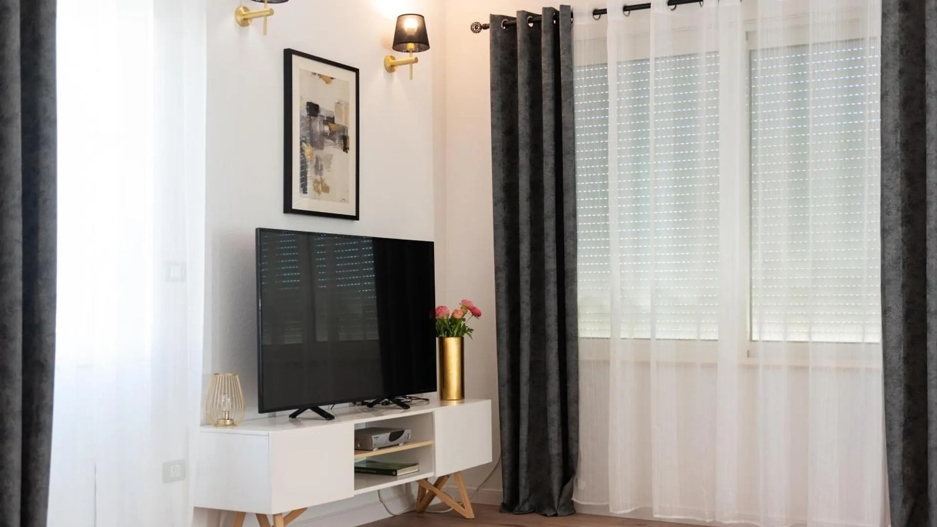 Apartman Rita With Pool Kastela
