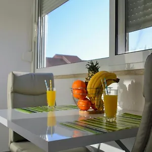  Apartment Mihaela Apartmans 150m Near The